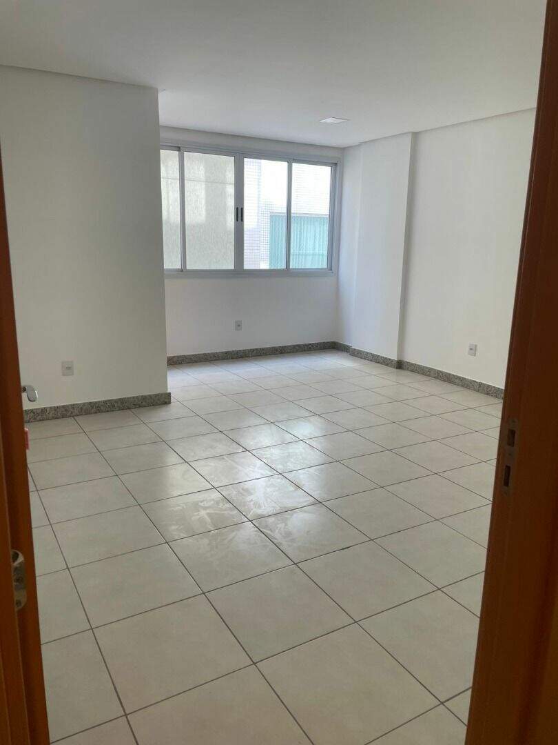 Sala à venda no Horto: 