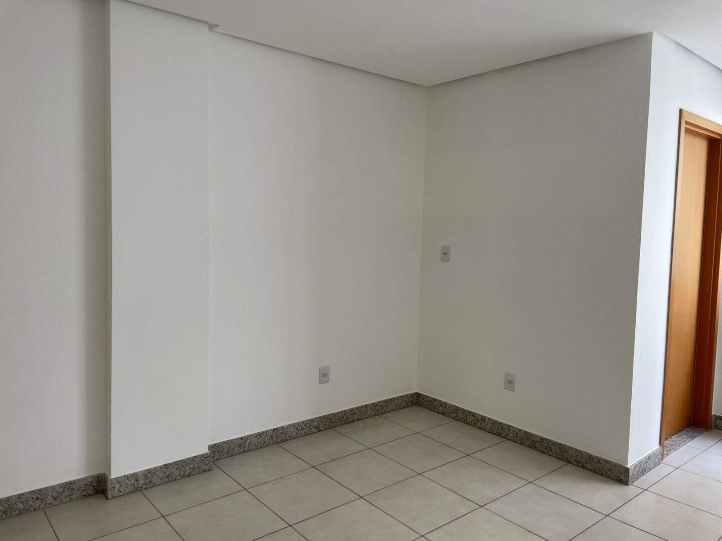 Sala à venda no Horto: 