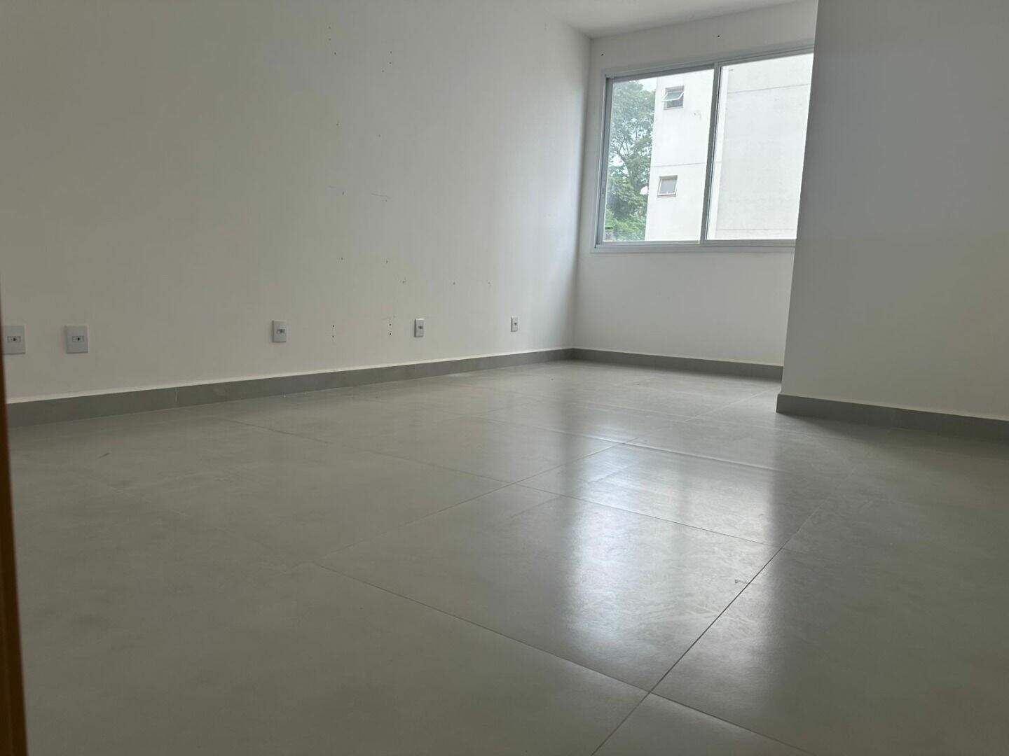 Sala à venda no Horto: 
