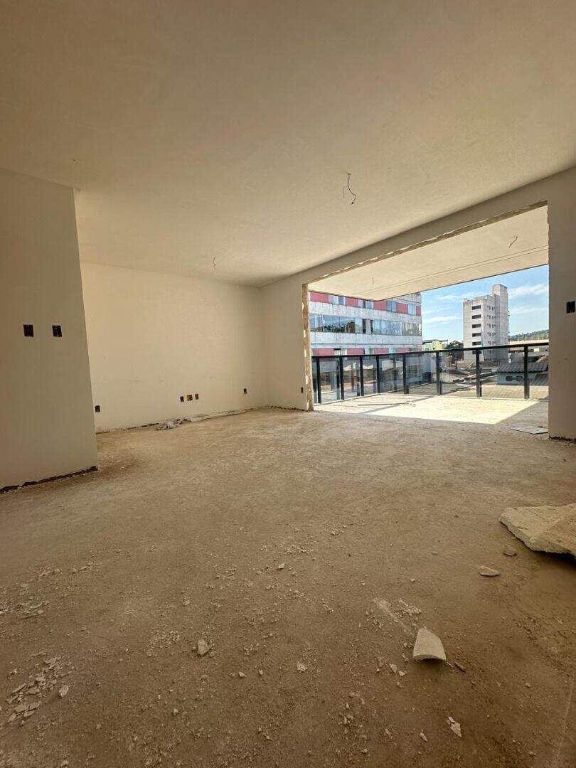 Apartamento à venda no Imbaúbas: 
