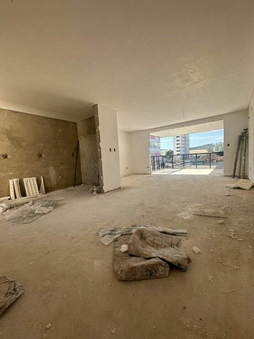 Apartamento à venda no Imbaúbas: 