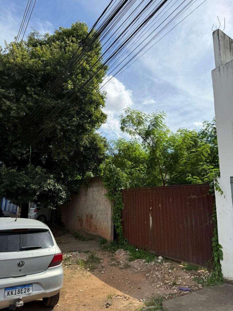 Terreno à venda no Canaã: 