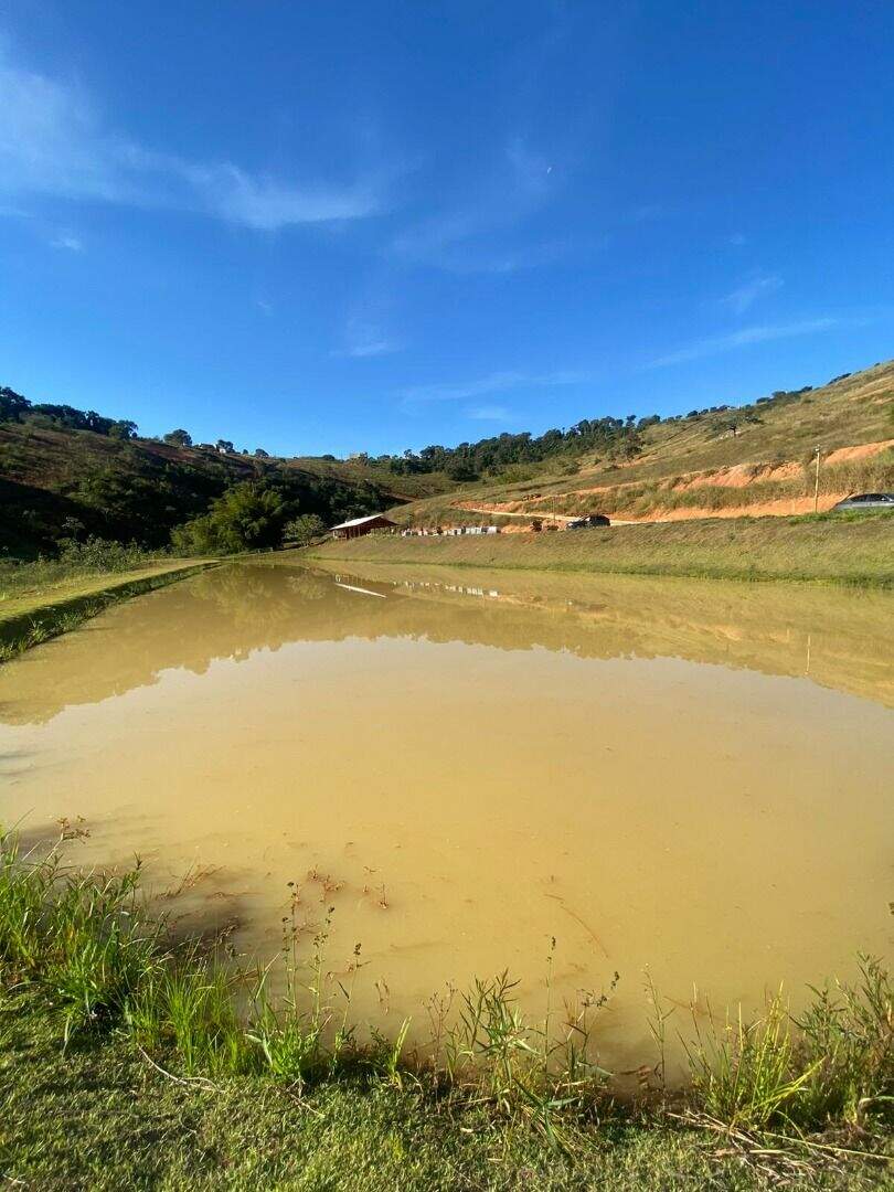 Terreno à venda no Iapu: 