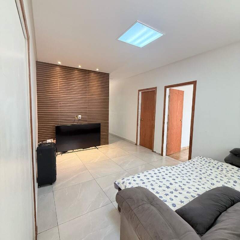 Casa à venda no Limoeiro: 