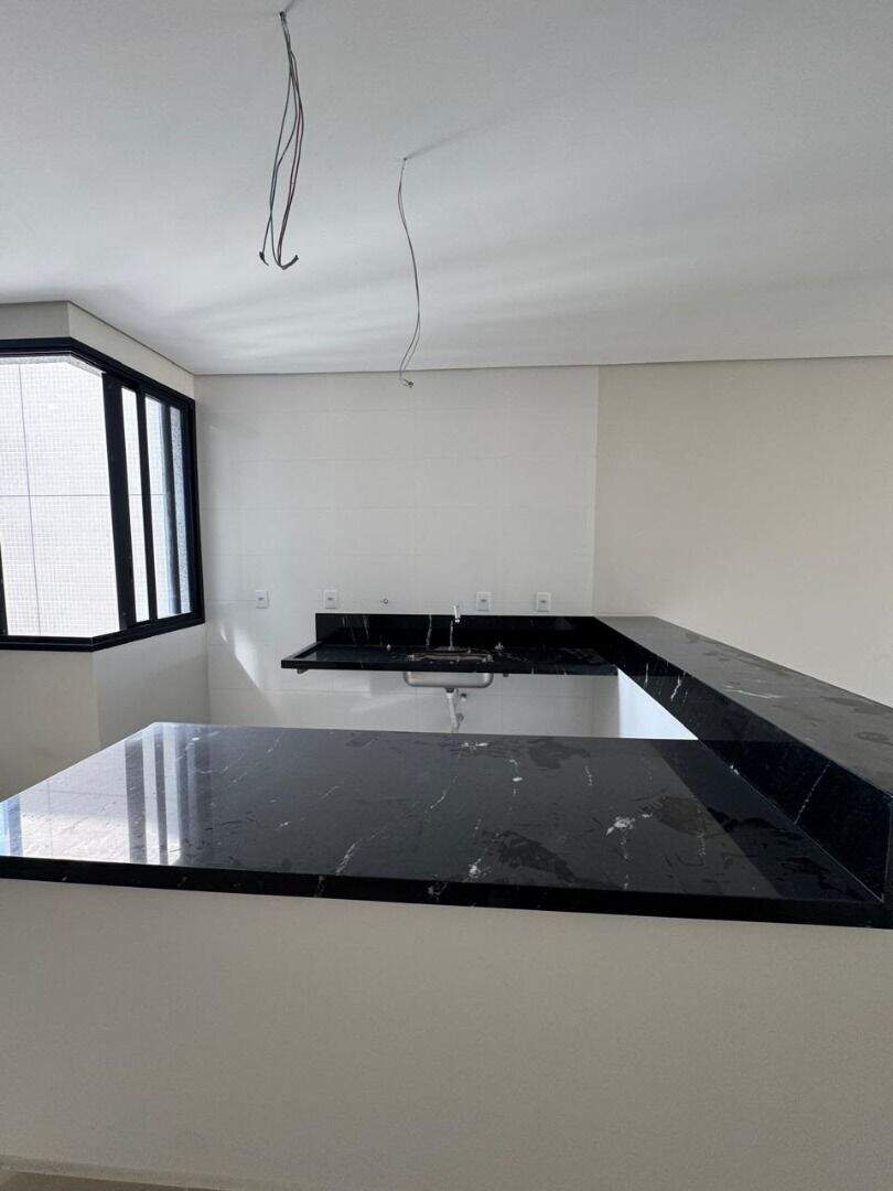 Apartamento à venda no Cidade Nobre: 