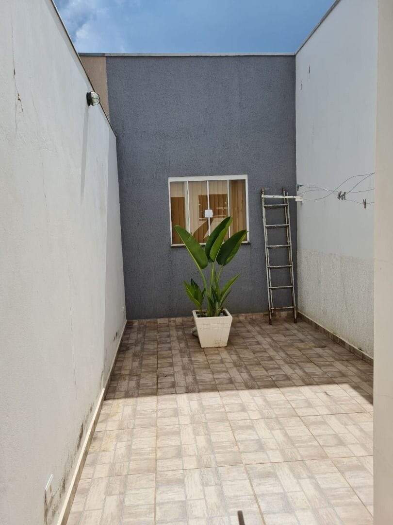 Casa à venda no Pacaembu: casa-com-2-dormitorios-a-venda-por-r-340-000-00-jardim-das-orquideas-americana-sp1732655362136twxji.jpg