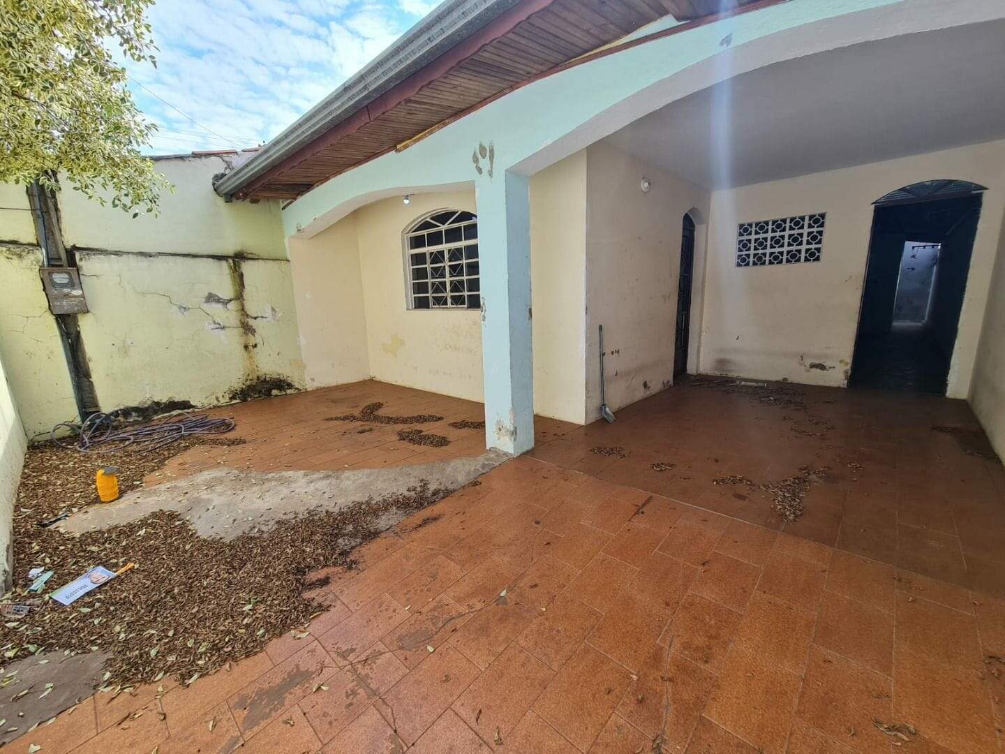 Casa à venda no Conjunto Habitacional dos Trabalhadores: casa-com-2-dormitorios-a-venda-por-r-270-000-conjunto-habitacional-trabalhadores-santa-barbara-d-oeste-sp1732655336089hgfoe.jpg