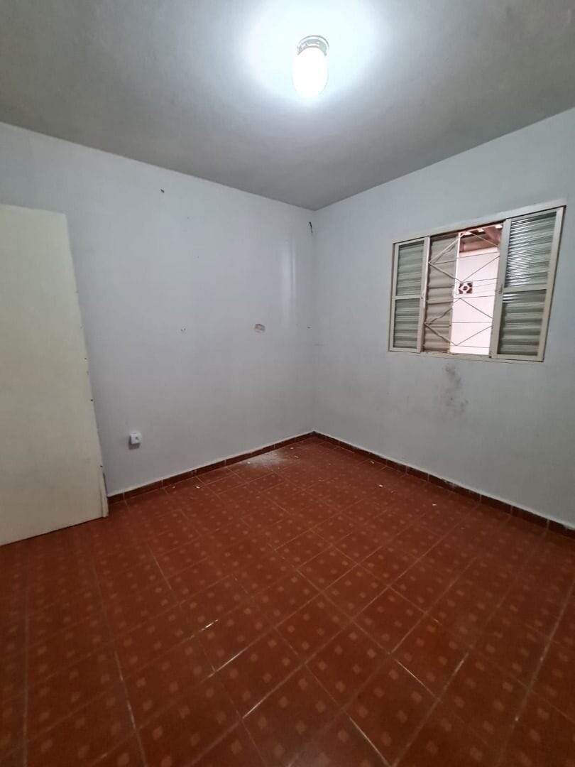 Casa à venda no Conjunto Habitacional dos Trabalhadores: casa-com-2-dormitorios-a-venda-por-r-270-000-conjunto-habitacional-trabalhadores-santa-barbara-d-oeste-sp1732655372126dmqcp.jpg