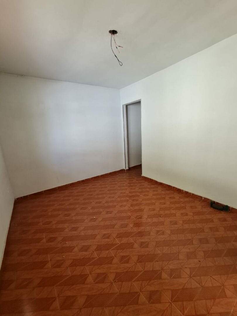 Casa à venda no Conjunto Habitacional dos Trabalhadores: casa-com-2-dormitorios-a-venda-por-r-270-000-conjunto-habitacional-trabalhadores-santa-barbara-d-oeste-sp1732655404639xqx.jpg