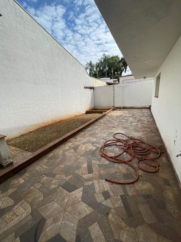 Casa à venda no Chácara Machadinho II: casa-com-4-dormitorios-a-venda-por-r-888-000-00-jardim-santana-americana-sp1732655373385dggdp.jpg