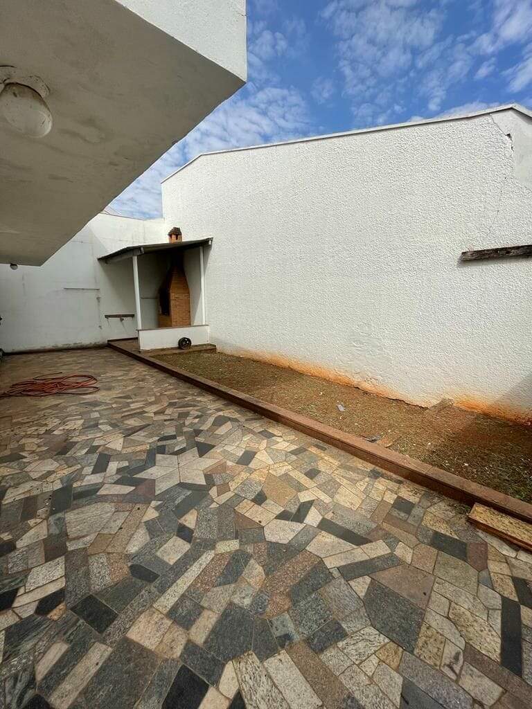 Casa à venda no Chácara Machadinho II: casa-com-4-dormitorios-a-venda-por-r-888-000-00-jardim-santana-americana-sp1732655413462qhfsn.jpg