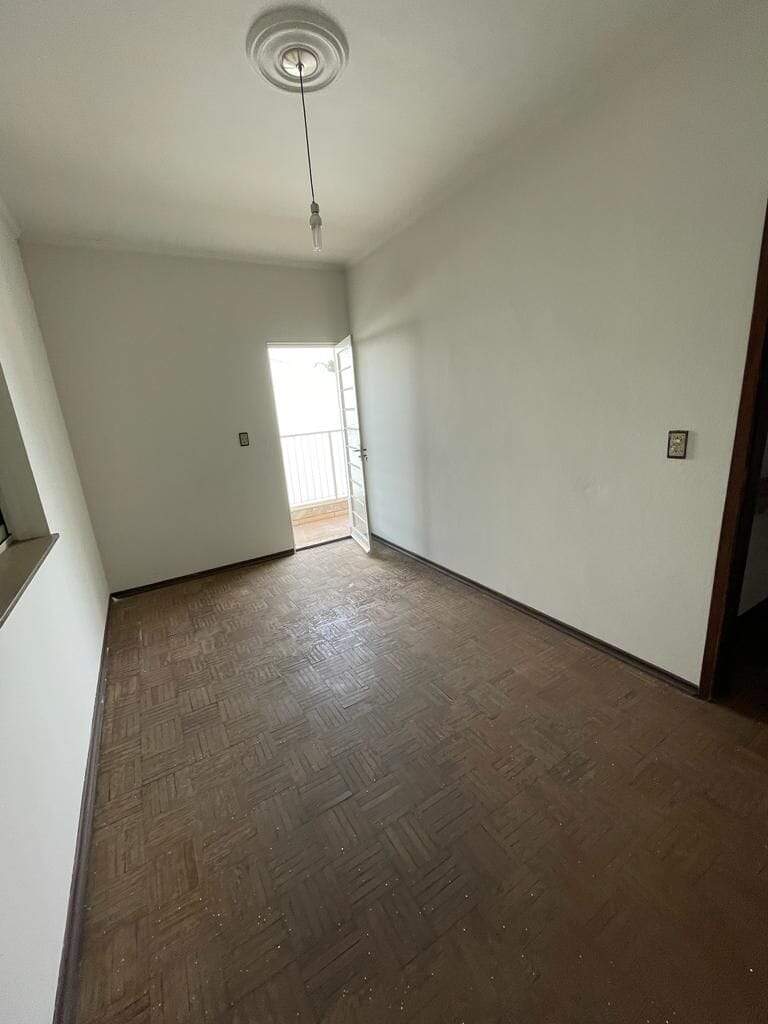 Casa à venda no Chácara Machadinho II: casa-com-4-dormitorios-a-venda-por-r-888-000-00-jardim-santana-americana-sp1732655426573fbqyt.jpg