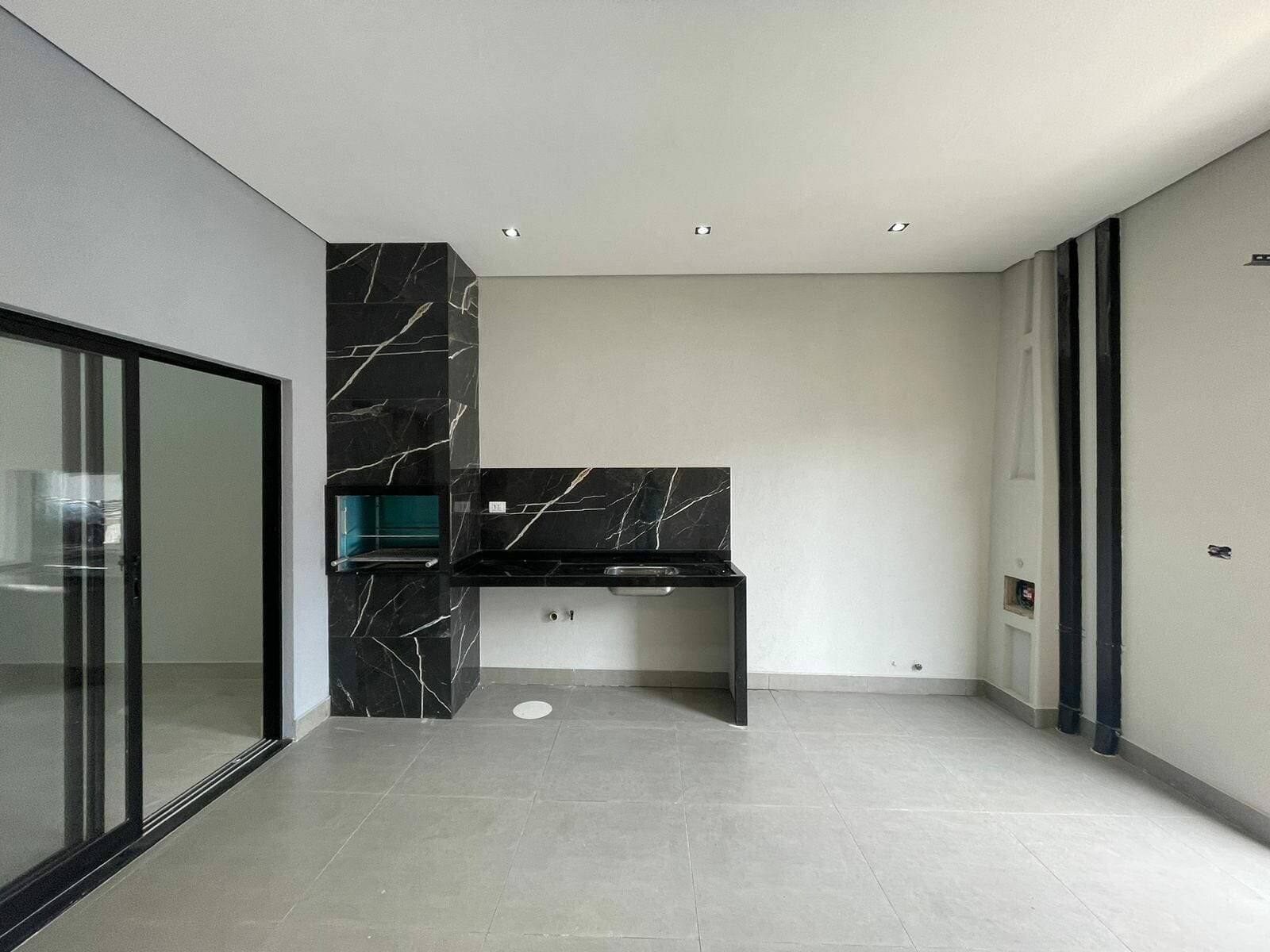Casa à venda no Vila Pantano II: imagem-do-whatsapp-de-2025-02-04-a-s-10-00-22_d863df941739820426142.jpg