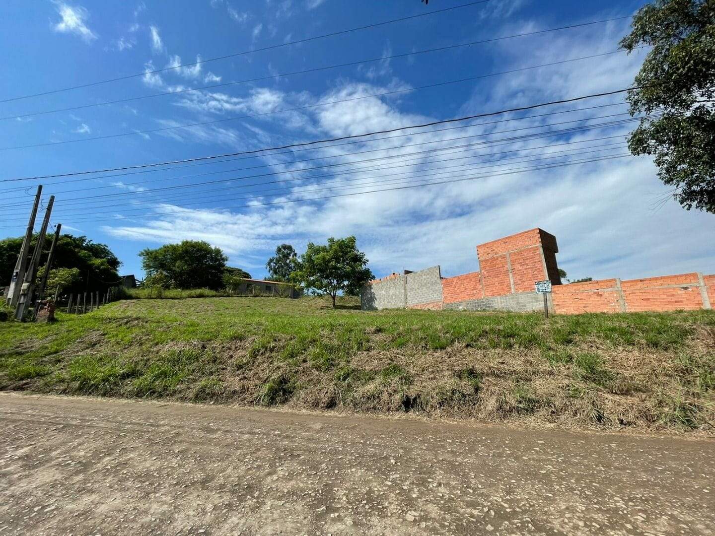 Chácara à venda no Colinas de Santa Izabel: chacara-com-1-dormitorio-a-venda-1000-m-por-r-180-000-colinas-de-santa-izabel-piracicaba-sp1732654897646emmbx.jpg