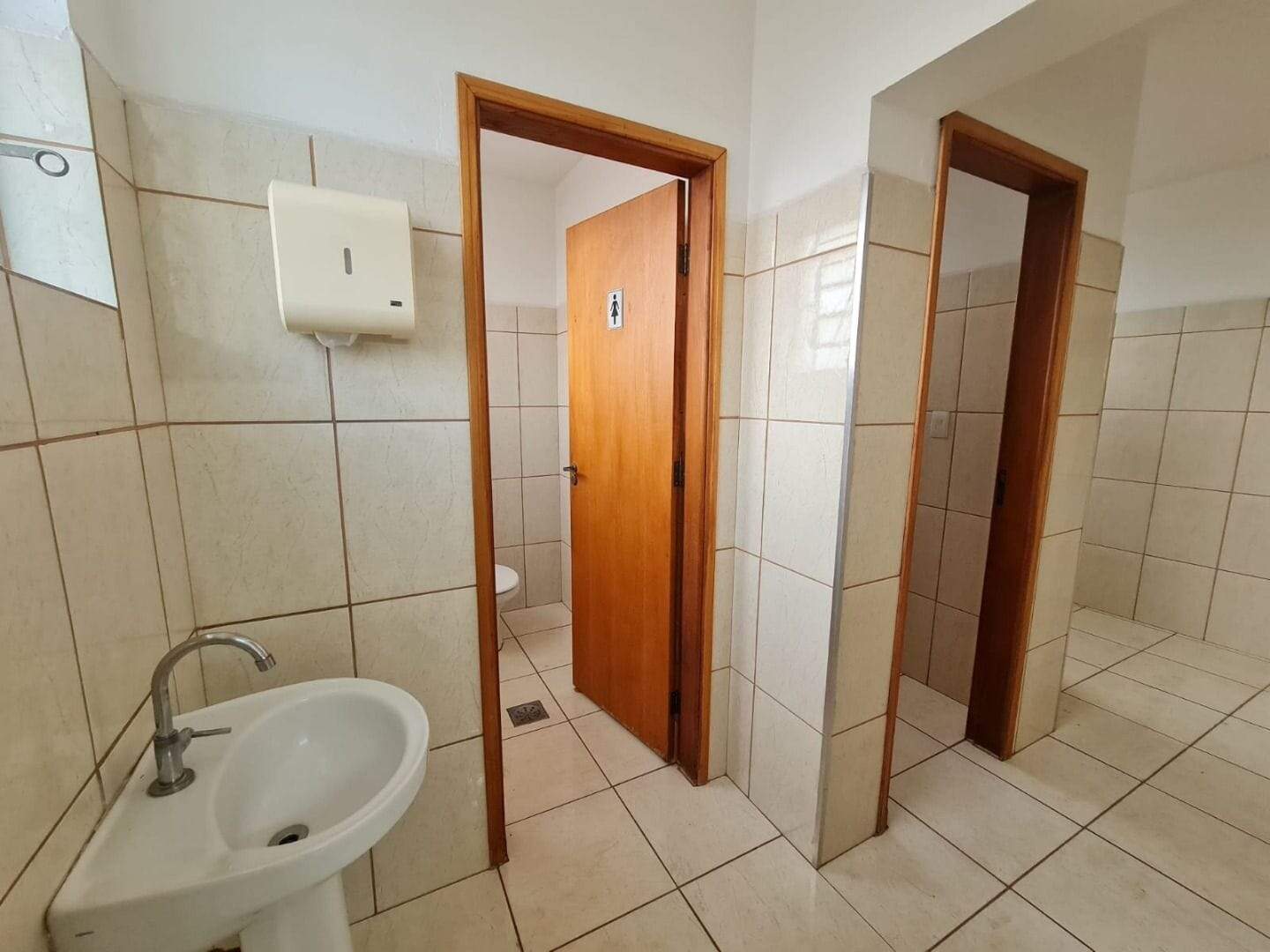 Sala para aluguel no Centro: sala-para-alugar-200-m-por-r-3-000-00-mes-centro-santa-barbara-d-oeste-sp1732654985160lxgri.jpg