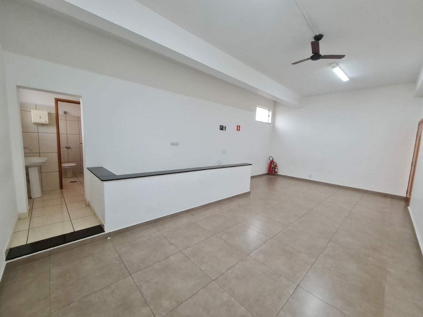 Sala para aluguel no Centro: sala-para-alugar-200-m-por-r-3-000-00-mes-centro-santa-barbara-d-oeste-sp1732654990394xzmkw.jpg