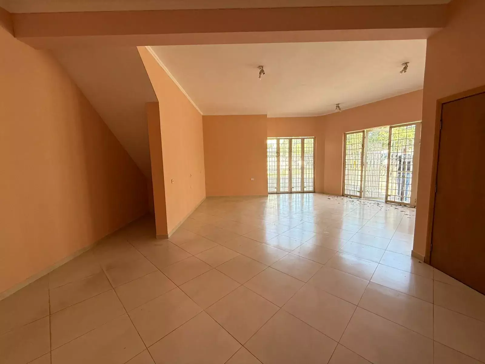 Sala para aluguel no Jardim Santa Rita de Cássia: whatsapp-image-2026-05-29-at-15-17-30-21780508036407.jpeg