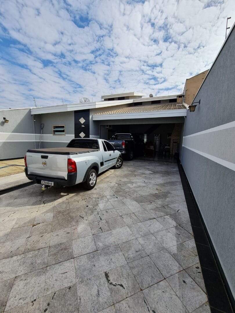Sobrado à venda no Jardim Dona Regina: sobrado-com-3-dormitorios-a-venda-por-r-1-000-000-jardim-dona-regina-santa-barbara-d-oeste-sp1732655120819qojqk.jpg