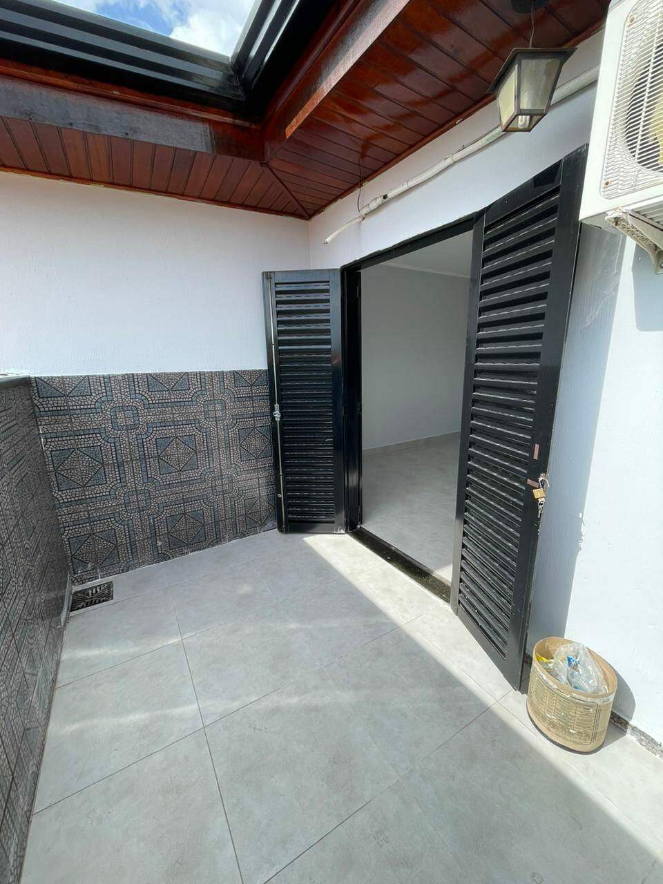 Sobrado à venda no Jardim Cândido Bertini: imagem-do-whatsapp-de-2025-01-31-a-s-16-34-03_af4a09b41738590738096.jpg