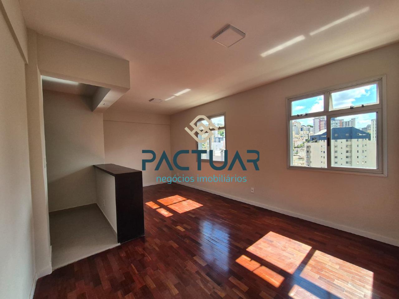 Apartamento à venda no Coração de Jesus: 