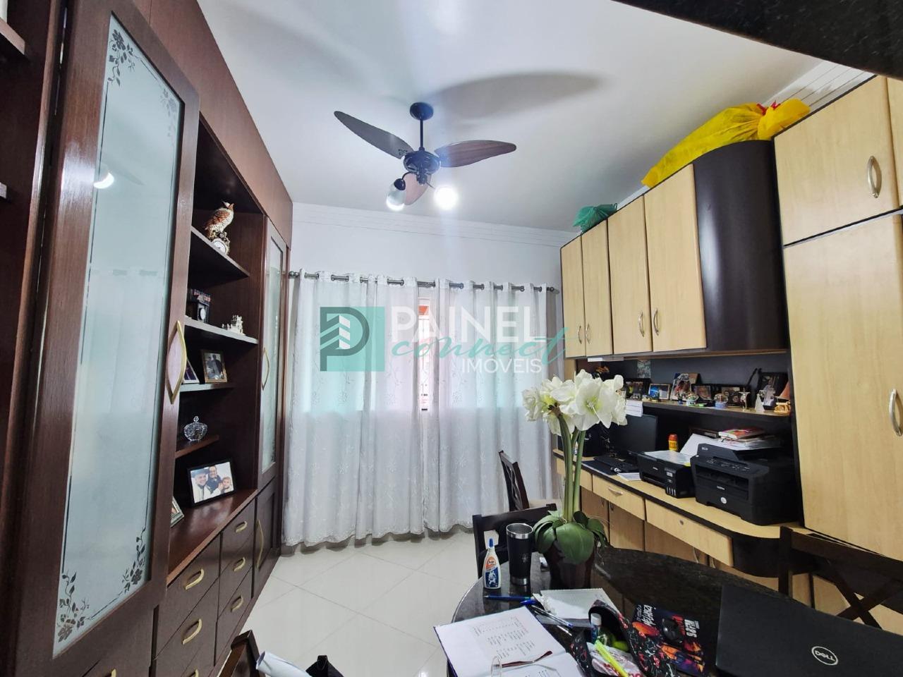 Casa à venda no Centro: 