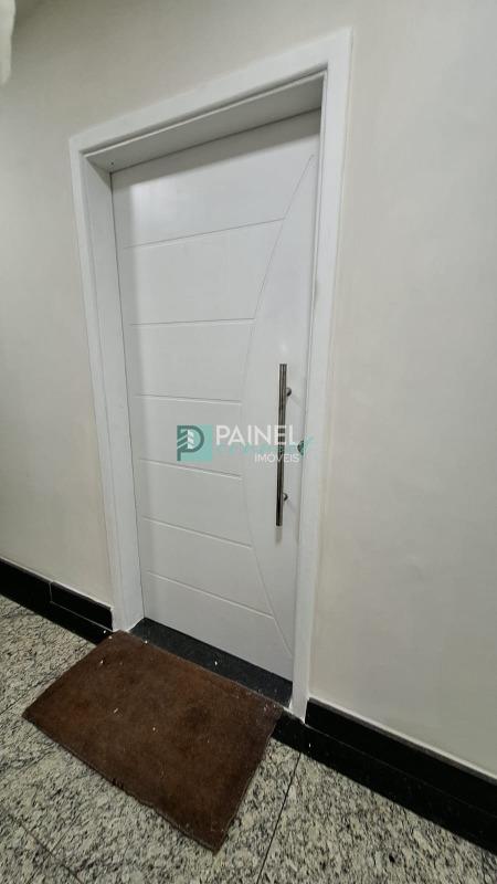 Conjunto / Sala para aluguel no Centro: 