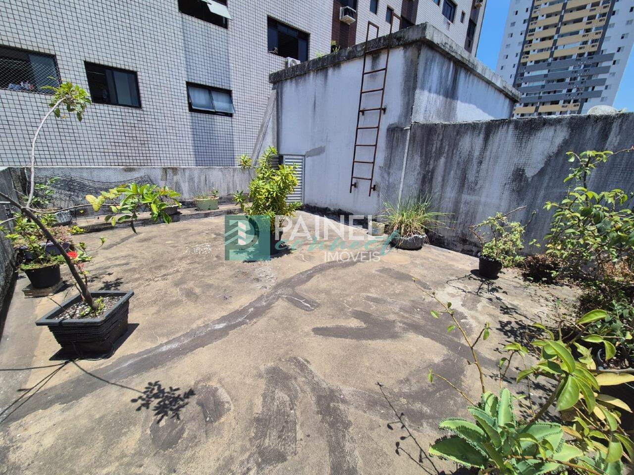 Apartamento/ Cobertura à venda no Encruzilhada: 