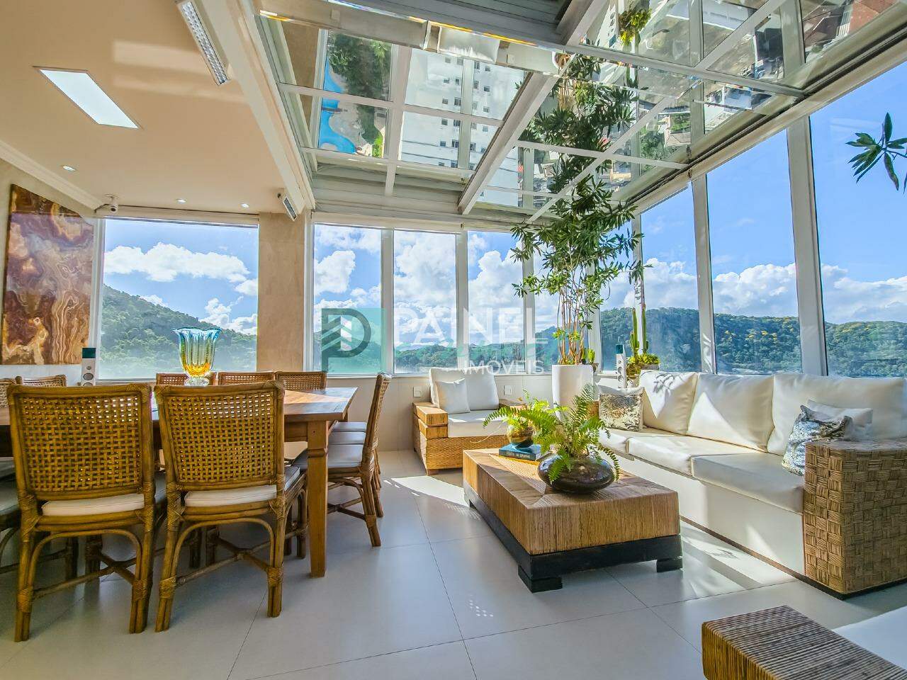 Apartamento/ Cobertura à venda no Marapé: 