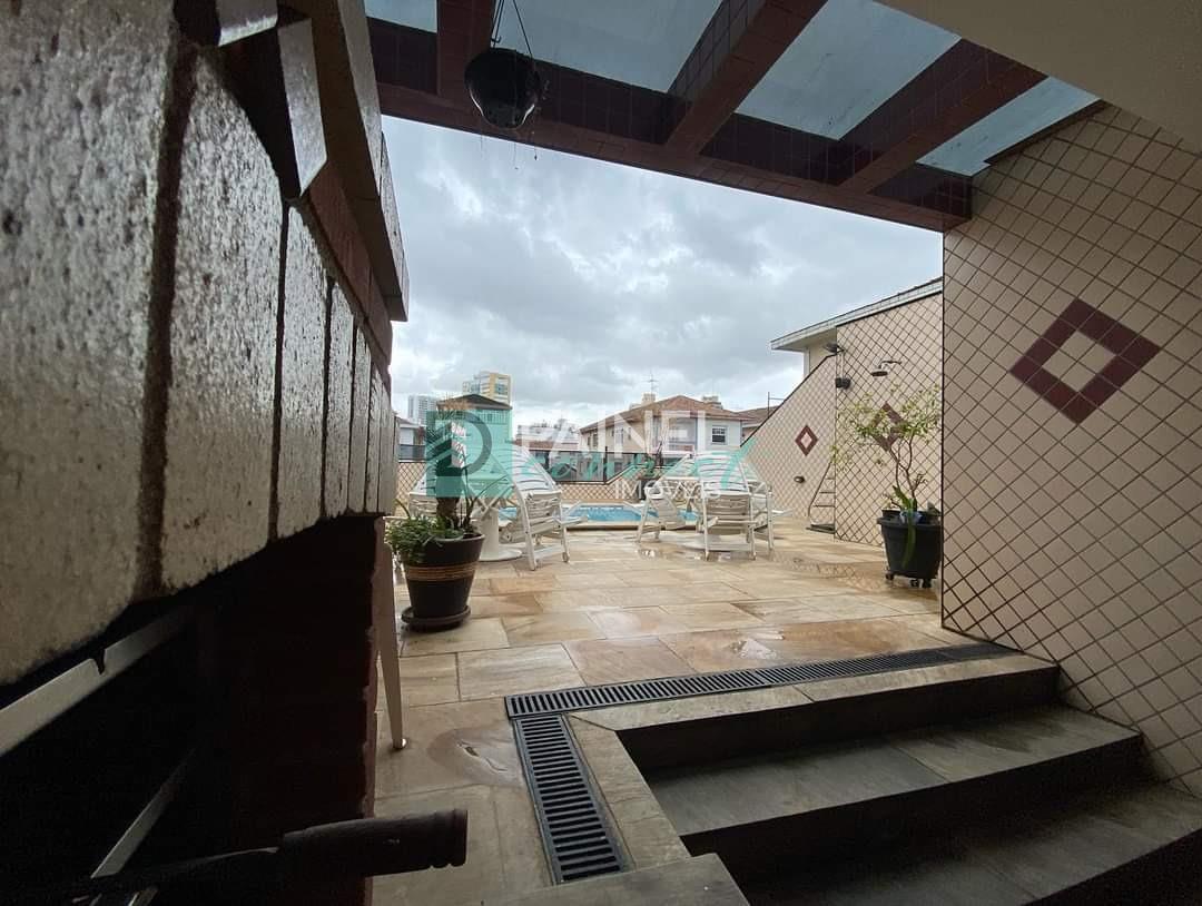 Casa à venda no Embaré: 