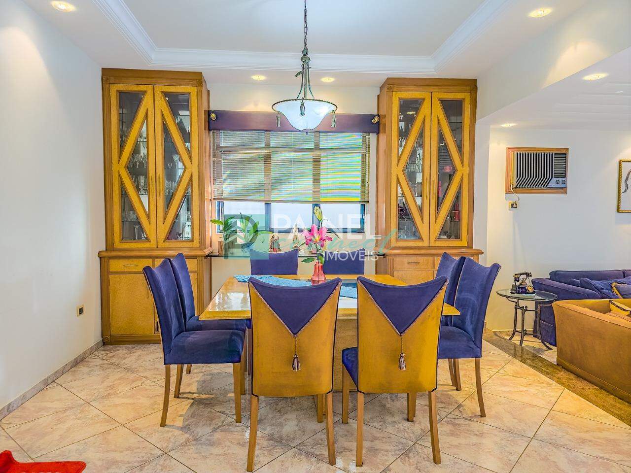 Casa à venda no Embaré: 