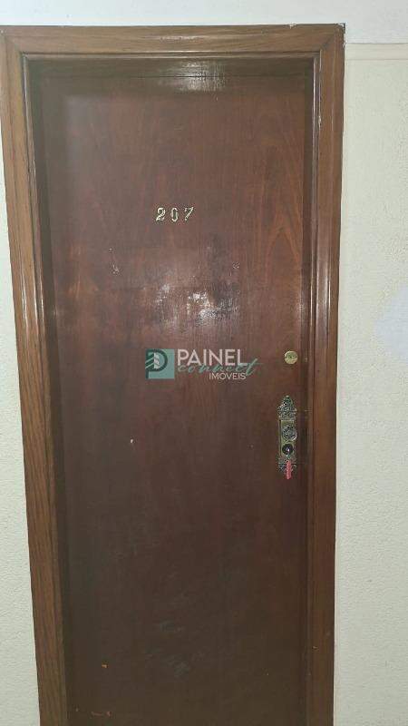 Conjunto / Sala para aluguel no Centro: 