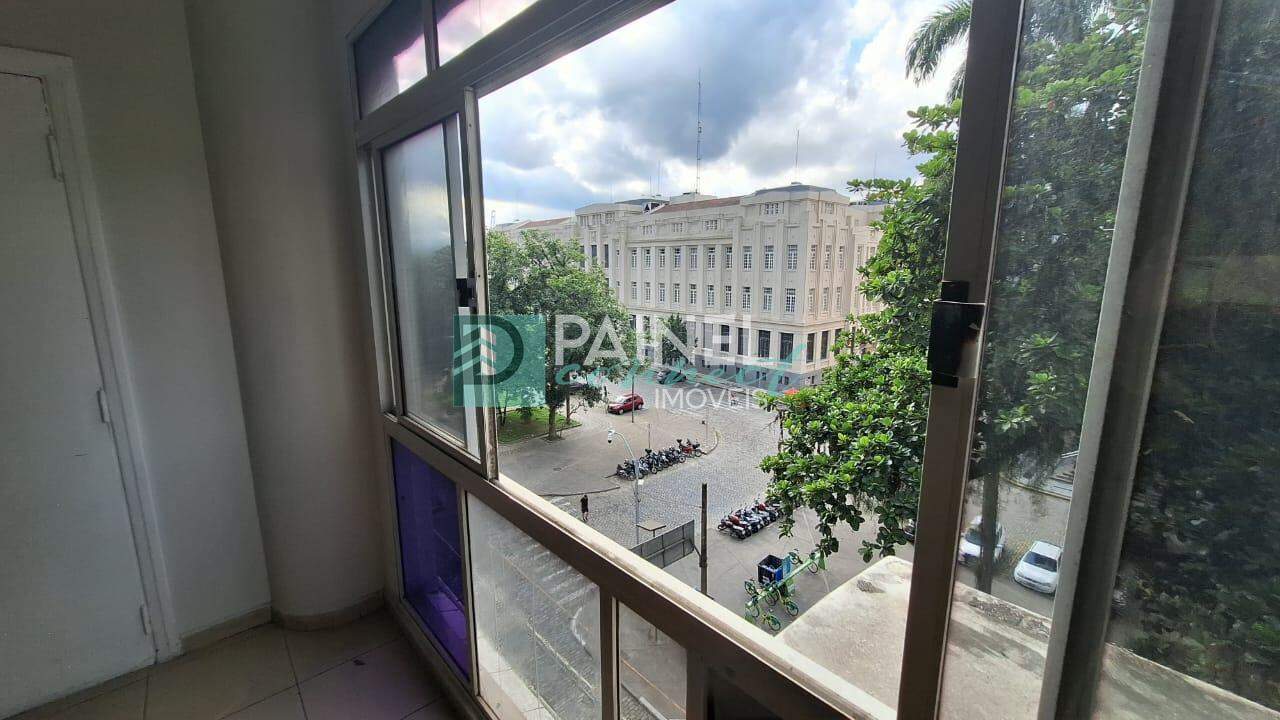 Conjunto / Sala para aluguel no Centro: 