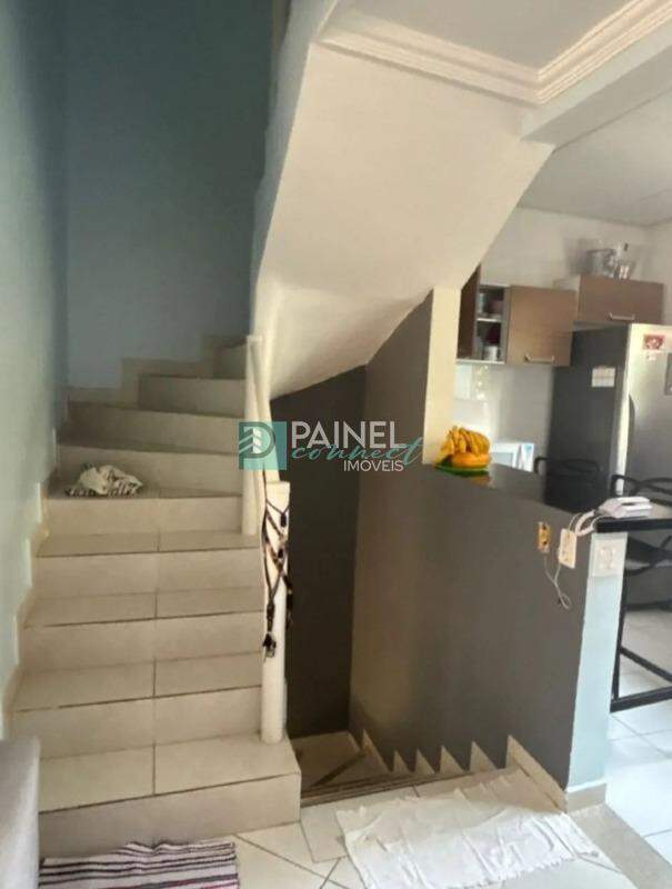 Casa de Condomínio à venda no Parque Bitaru: 