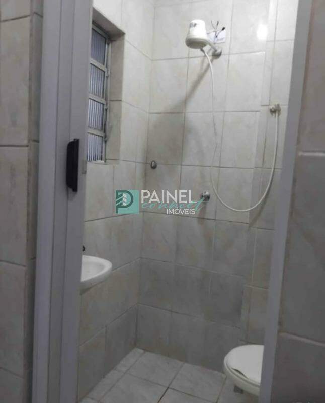 Apartamento/ Kitnet à venda no Centro: 
