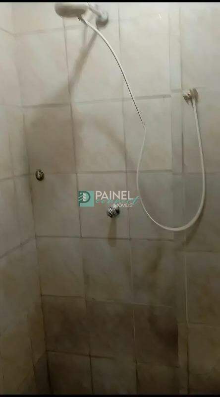 Apartamento/ Kitnet à venda no Centro: 