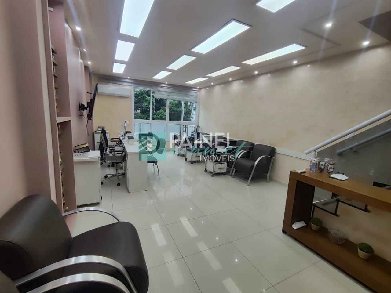 Casa à venda no Centro: 