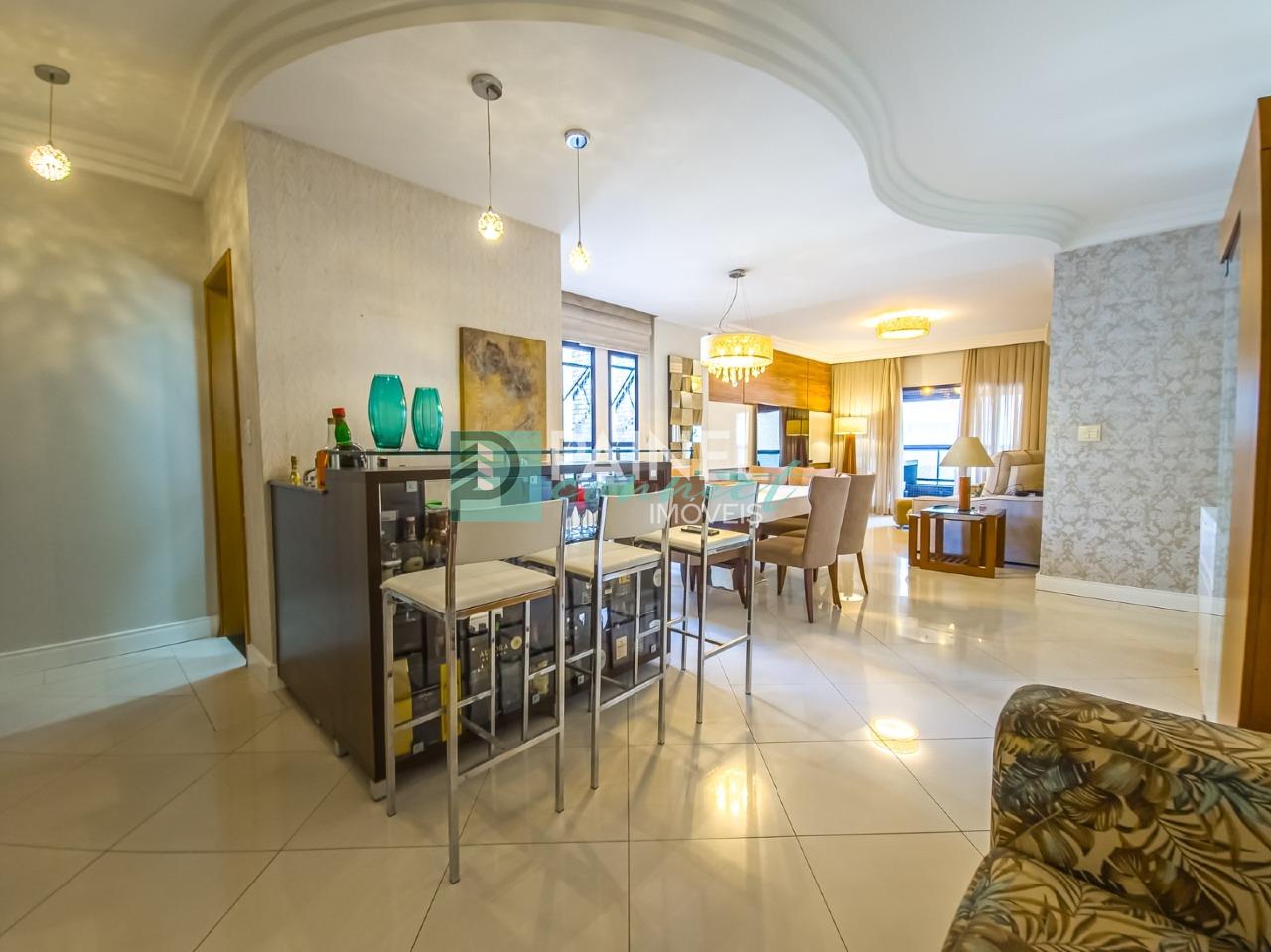 Apartamento à venda no Ponta da Praia: 