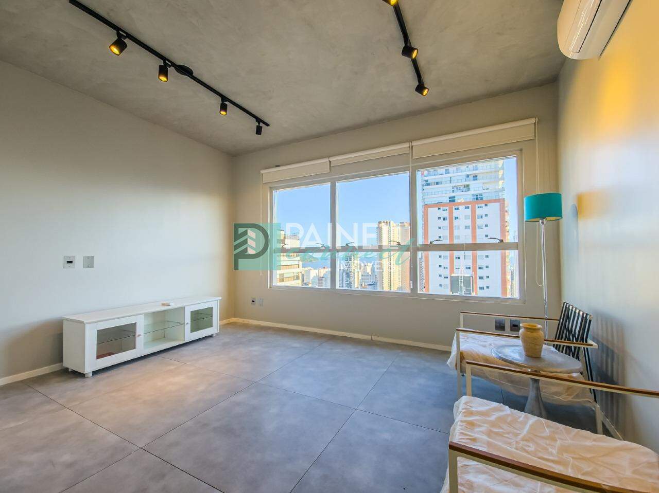 Apartamento à venda no Embaré: 