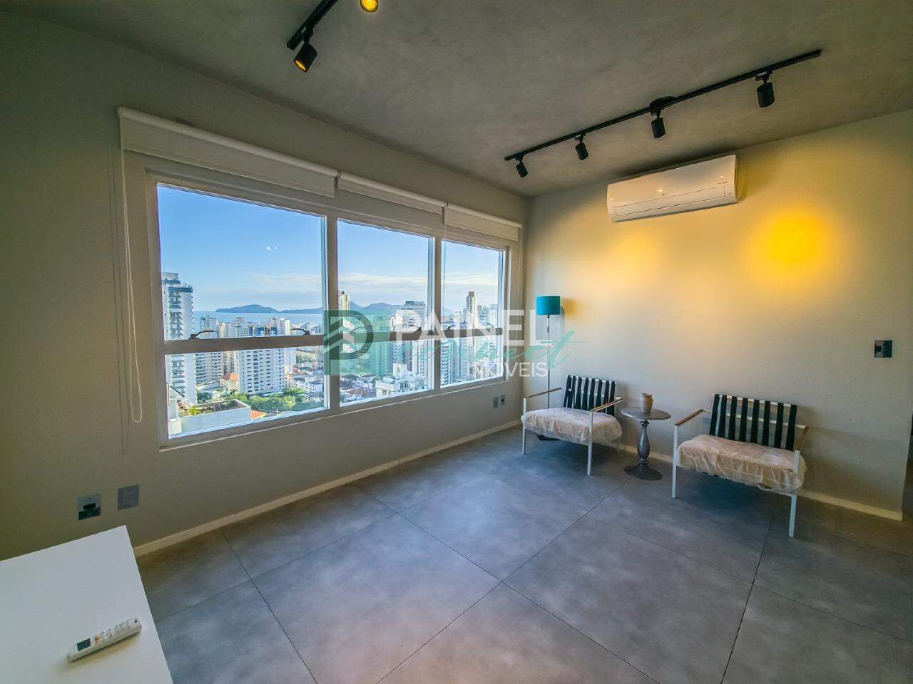 Apartamento à venda no Embaré: 