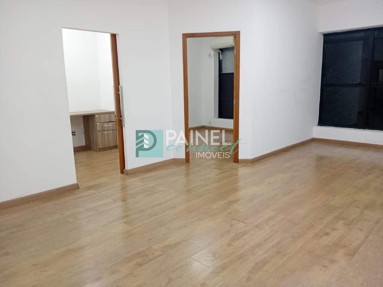 Conjunto / Sala à venda no Centro: 