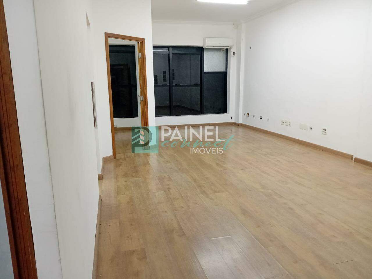 Conjunto / Sala para aluguel no Centro: 