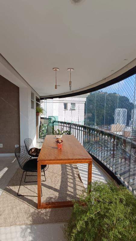 Apartamento/ Cobertura à venda no Marapé: 