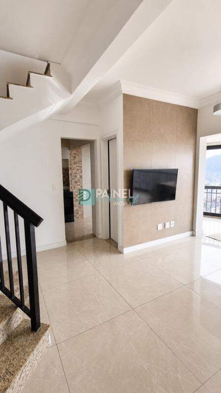 Apartamento/ Cobertura à venda no Marapé: 