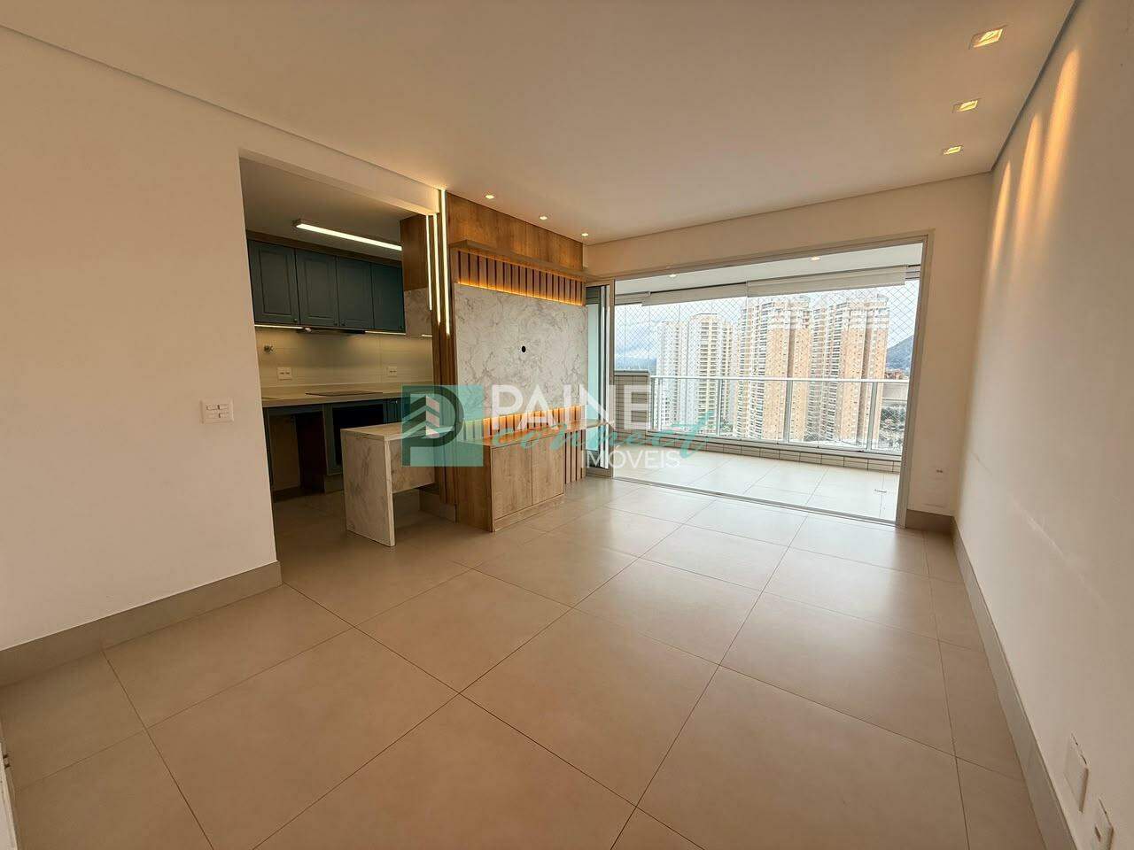 Apartamento à venda no Ponta da Praia: 
