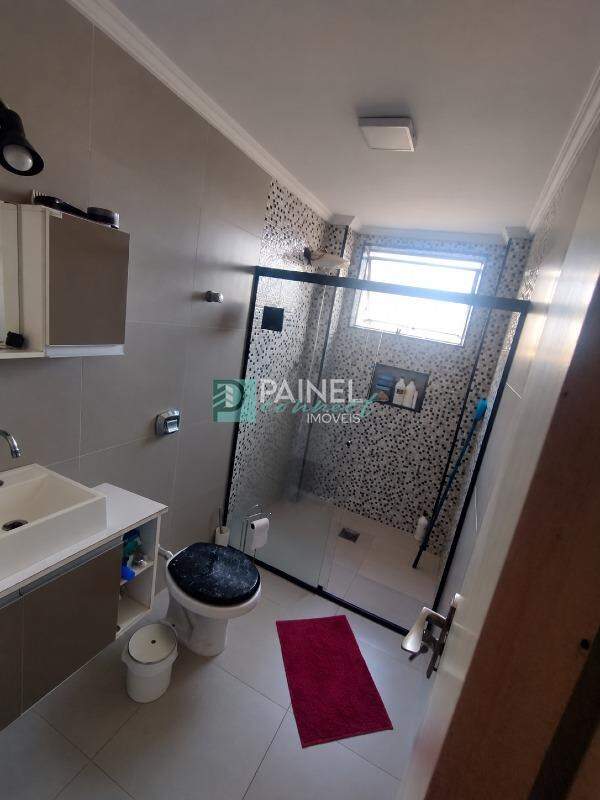 Apartamento à venda no Embaré: 