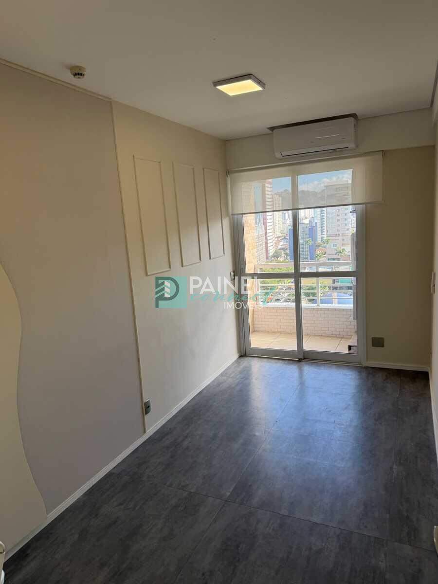 Sala à venda no Vila Mathias: 