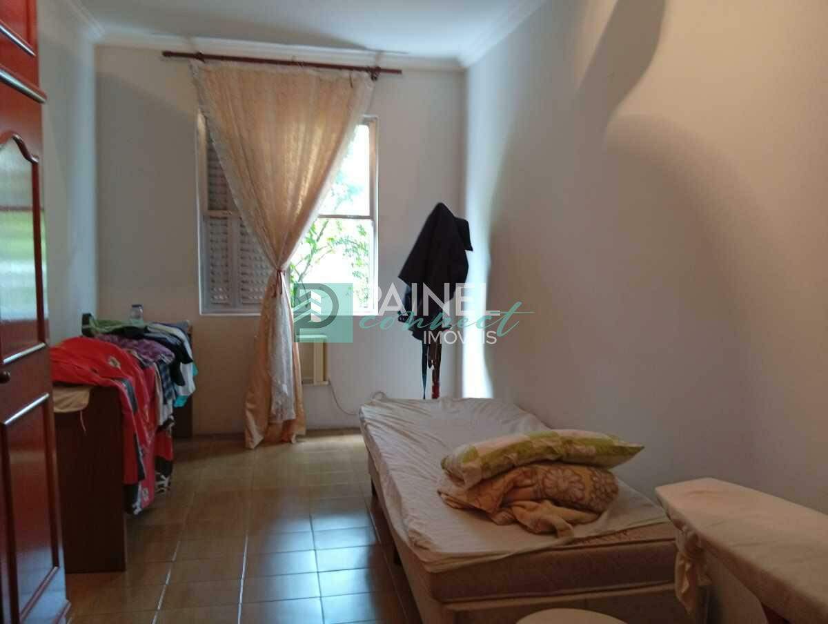 Apartamento à venda no Encruzilhada: 