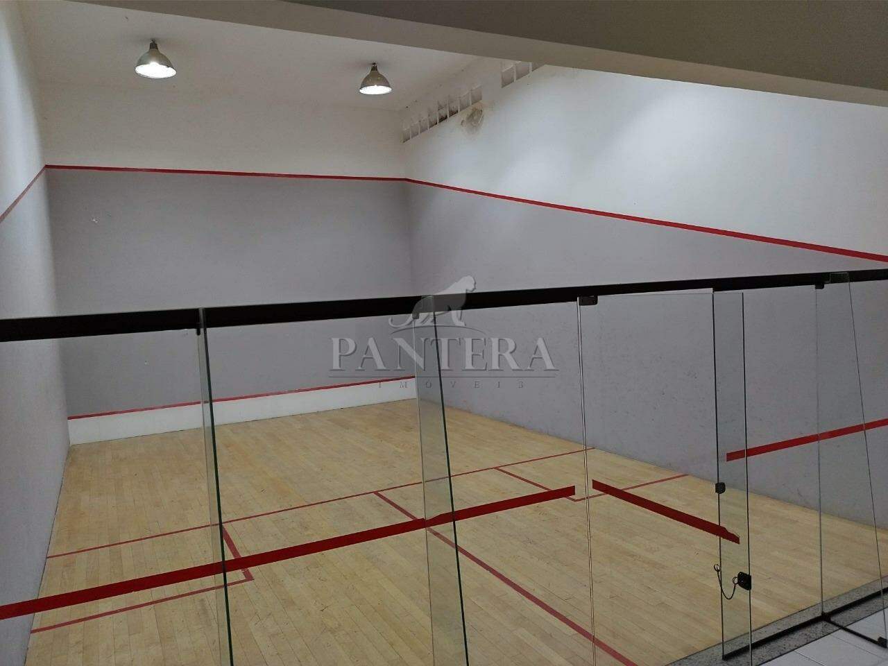 Quadra Squash