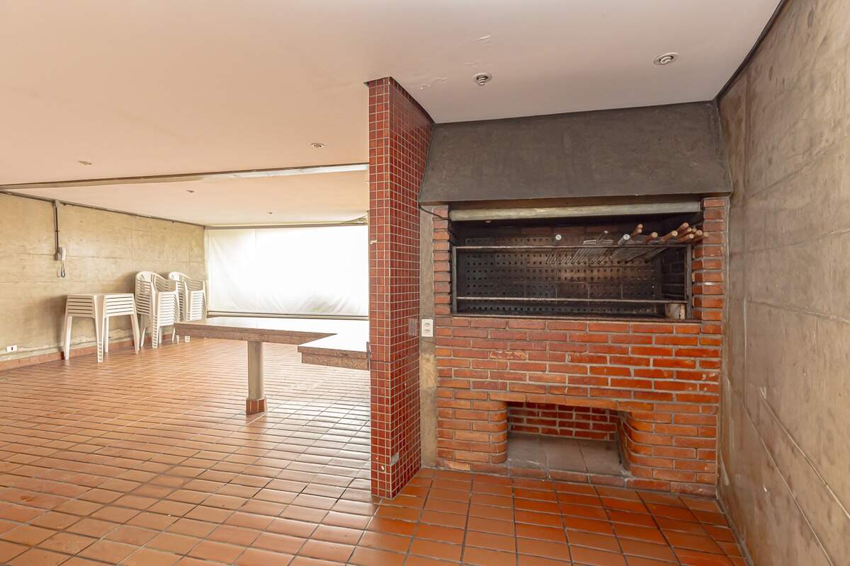 Área de churrasqueira