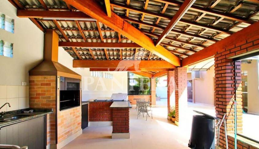 área de churrasqueira 